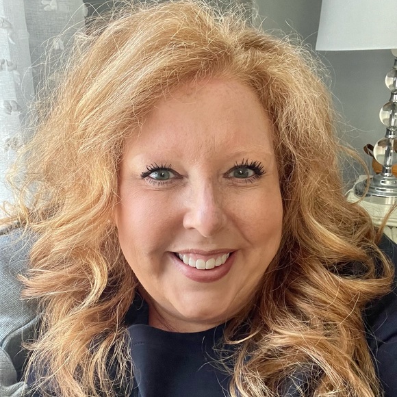 Meet your Posher, Paula - Picture 2 of 2